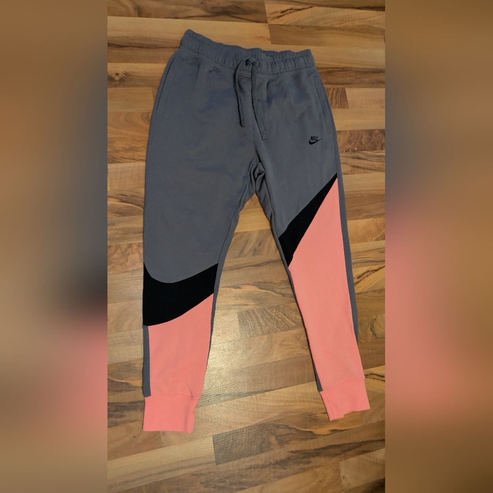 Nike Adult Size medium Charcoal and Coral Joggers